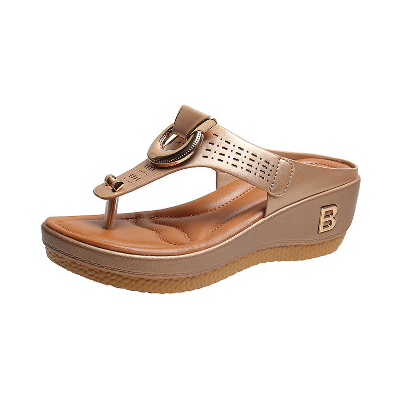 Alberte Elevated Wedge Sandals Champagne