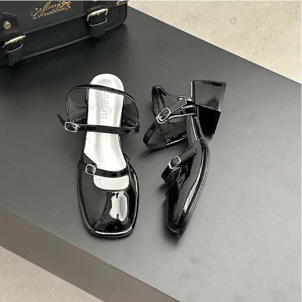 Chesa Retro Block Heel Sandals Black