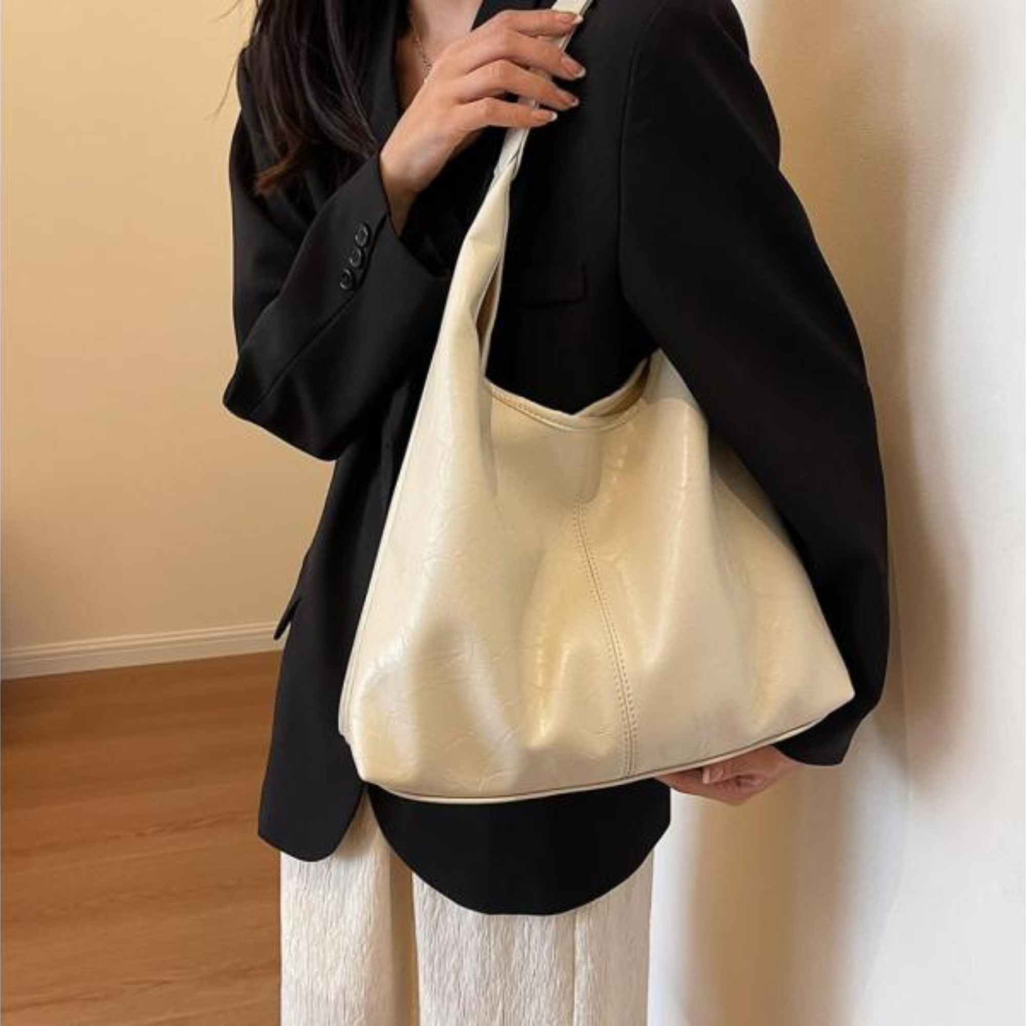 Ylona Vintage Elegance Shoulder Bag