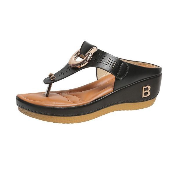 Alberte Elevated Wedge Sandals Black