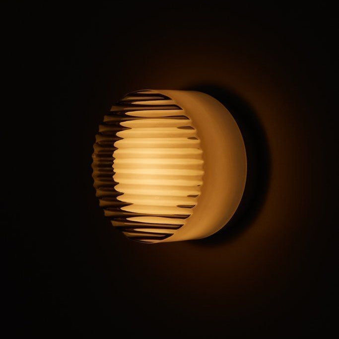 Contemporary Round Wall Sconce - Cristallin