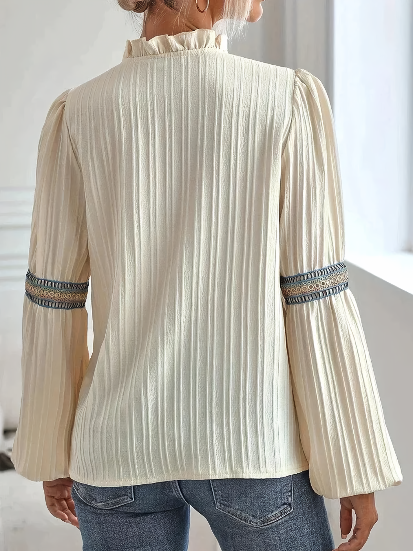 Johanna - Loose Fit Lace Blouse