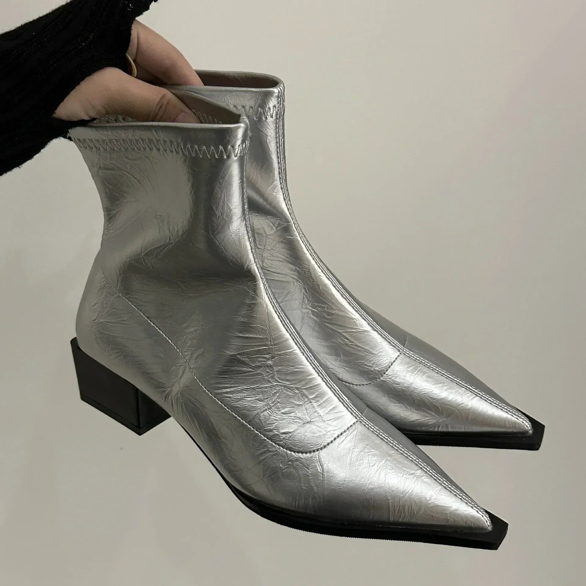Lucille - Stylish Pointed Ankle Boots for Autumn Silver