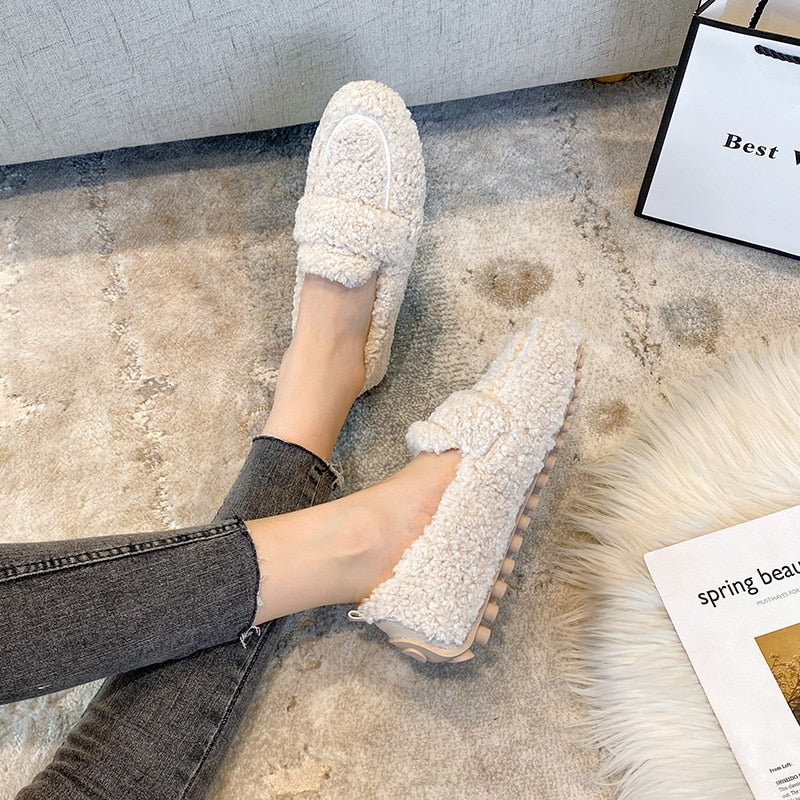 Dagny Cozy Plush Slippers Beige