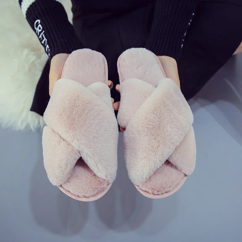 Lizzy - Cozy Criss-Cross Fluffy Slippers Pink