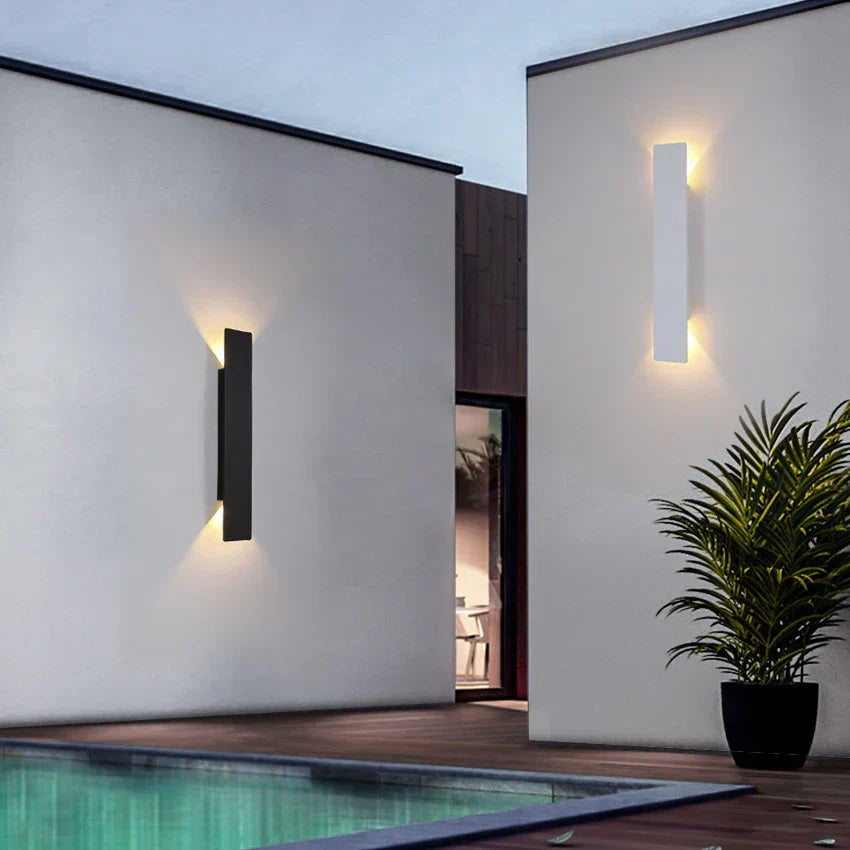 DoubleGlow Outdoor Wall Light