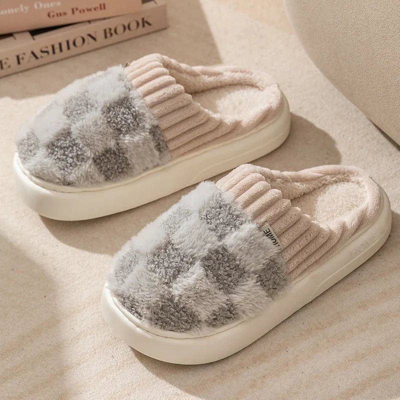 Peachy Plaid Plush Indoor Slippers Grey 40-41
