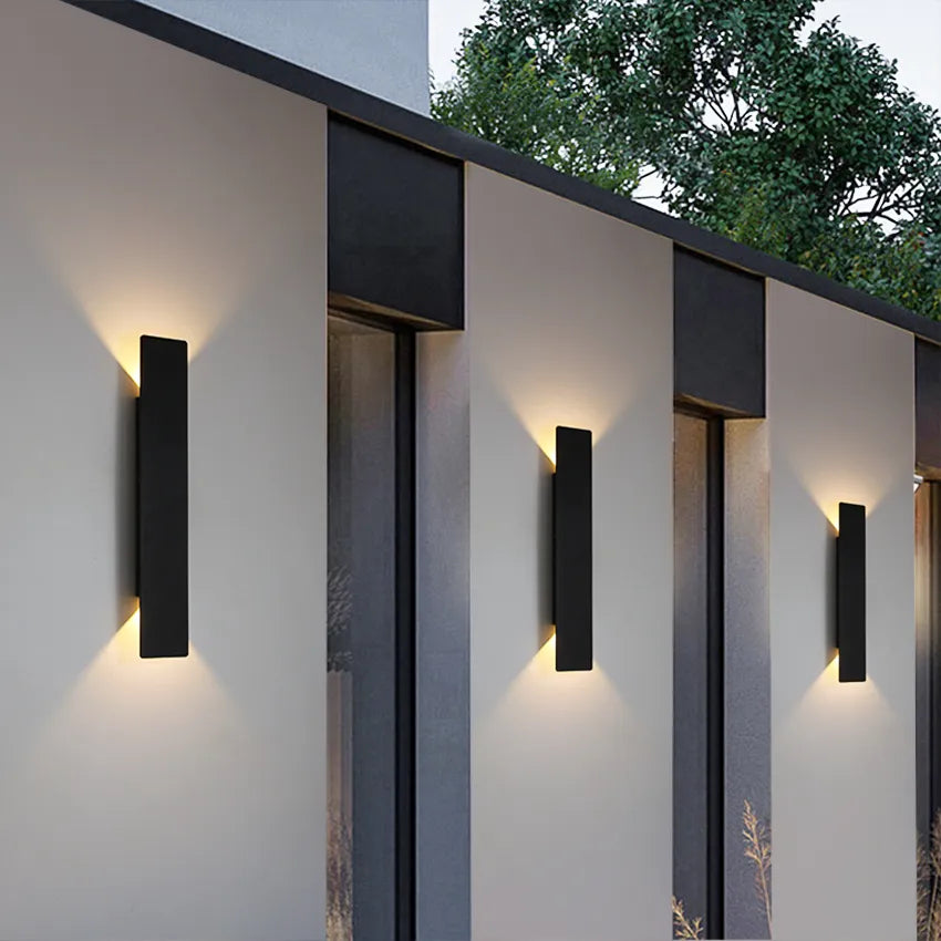 DoubleGlow Outdoor Wall Light White