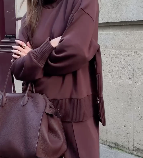 Elegant Women Set For Upscale Events And Dinners Worldwide