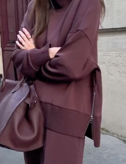 Elegant Women Set For Upscale Events And Dinners Worldwide - New Family Finds