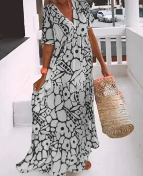 Nicole - V-Neck Maxi Dress Black