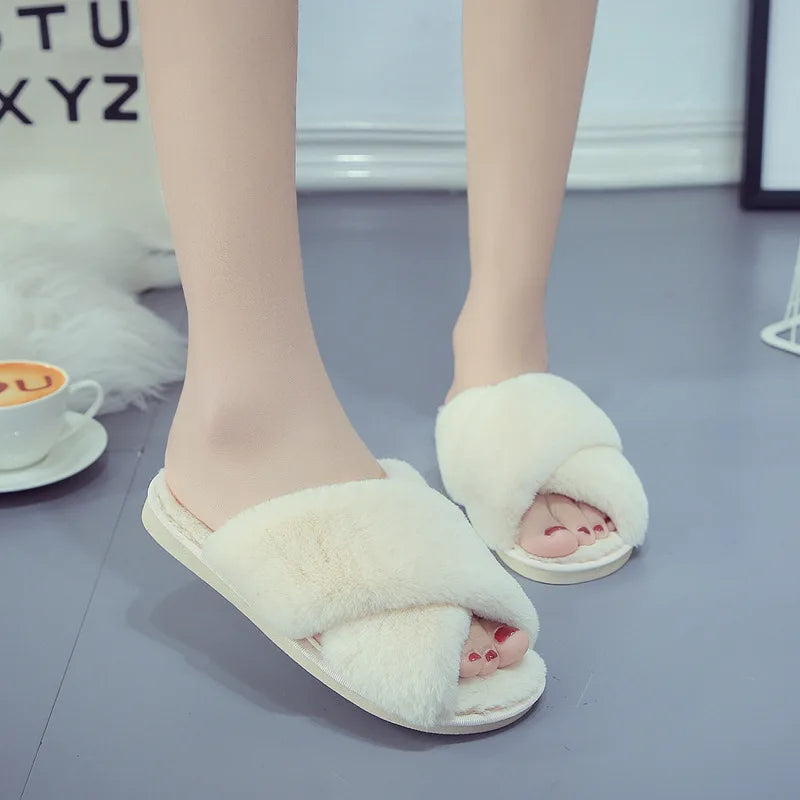 Lizzy - Cozy Criss-Cross Fluffy Slippers