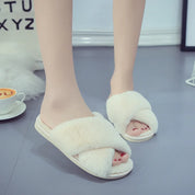 Lizzy - Cozy Criss-Cross Fluffy Slippers