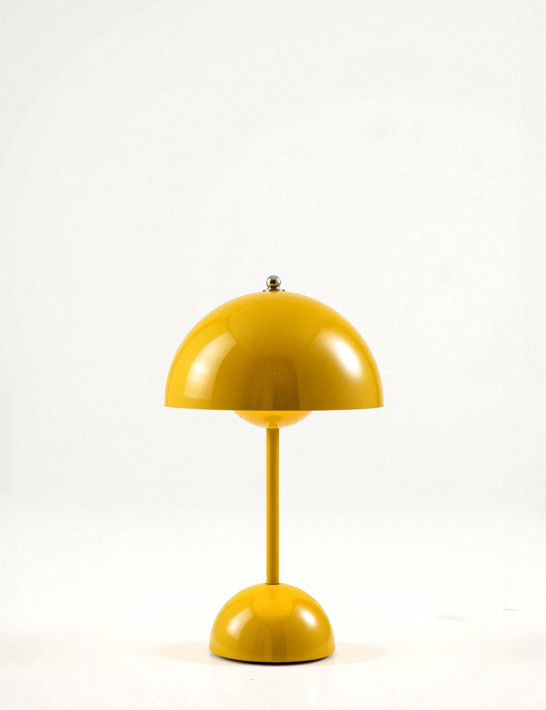 Veluce - Sophisticated Table Lamp Yellow