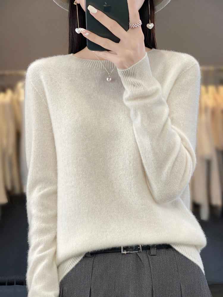 Cozy Knit Sweater for Warmth and Relaxed Everyday Wear