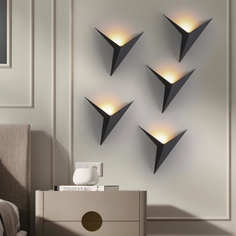 Glisten - Sleek Minimalist Wall Light