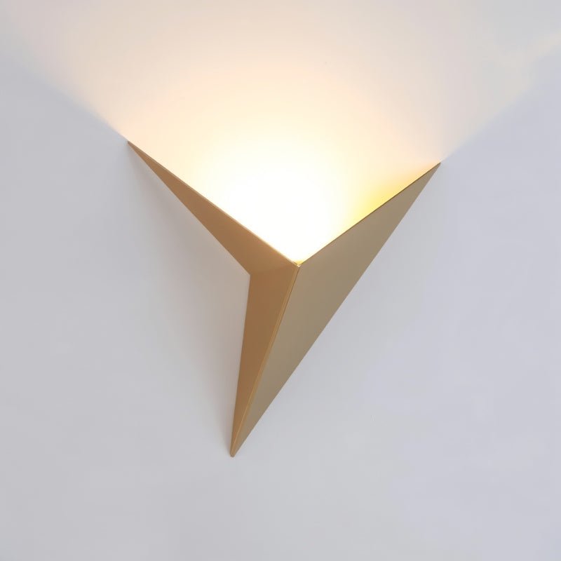 Glisten - Sleek Minimalist Wall Light Gold