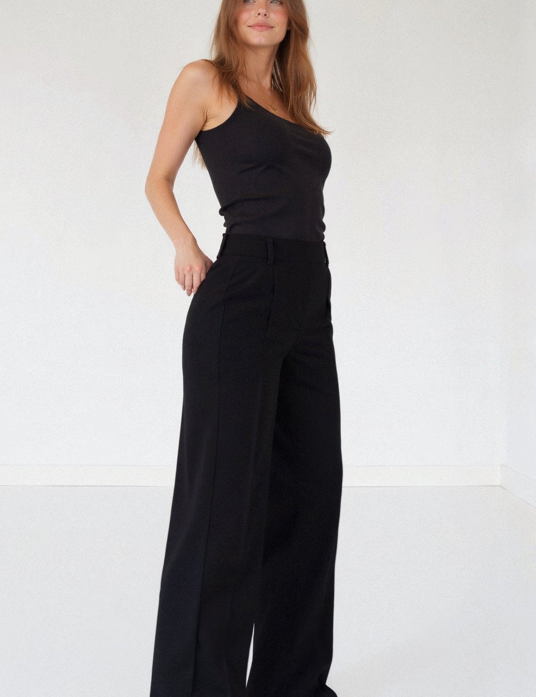 Mathilda - Relaxed Fit Casual Trousers - Ultimate Comfort