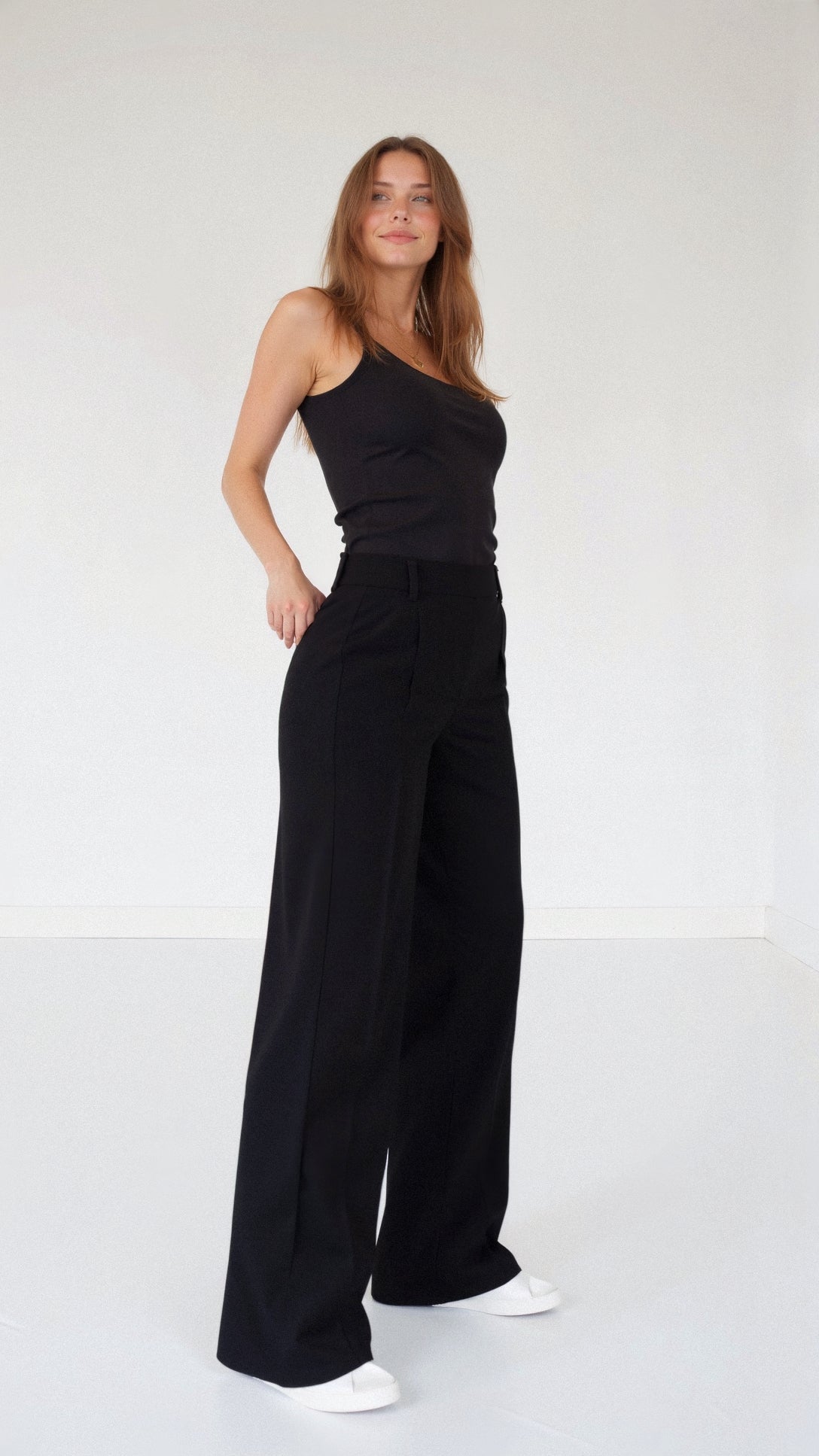 Mathilda - Relaxed Fit Casual Trousers - Ultimate Comfort
