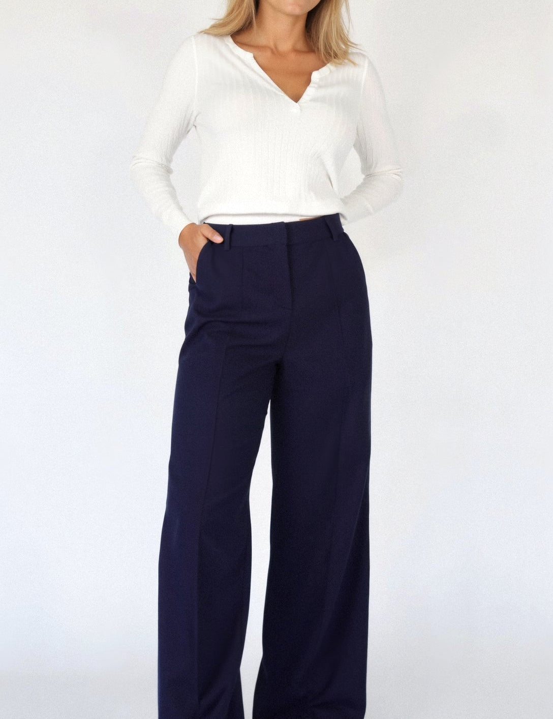 Mathilda - Relaxed Fit Casual Trousers - Ultimate Comfort