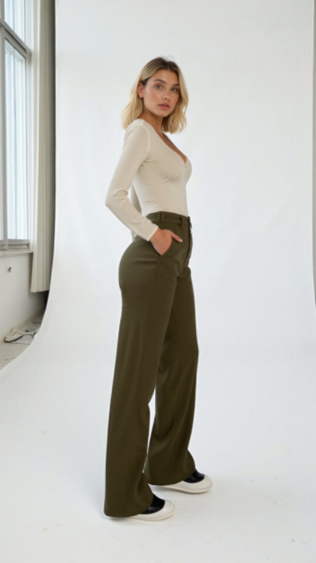 Mathilda - Relaxed Fit Casual Trousers - Ultimate Comfort